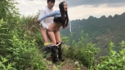 户外疯狂做爱干柴烈火!被人发现!（免费完整版已上传下面简阶